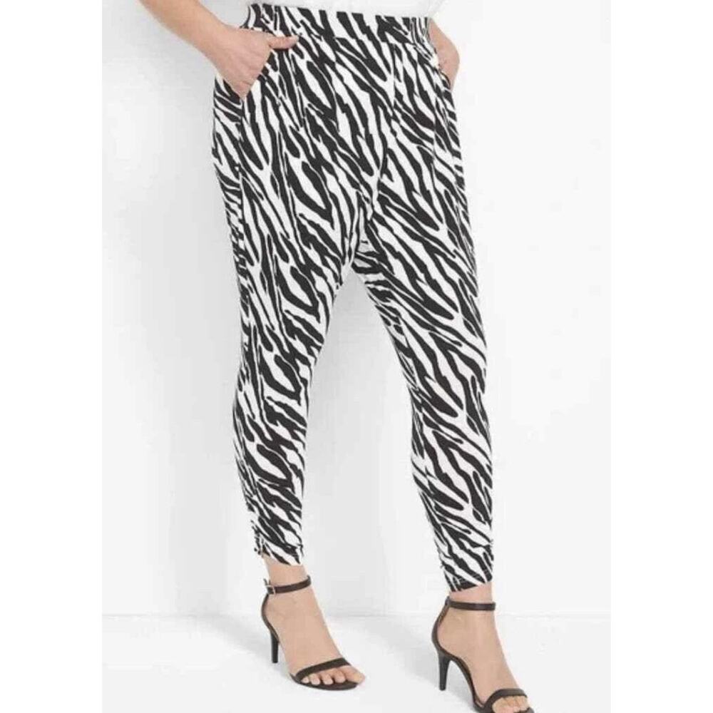 Lane Bryant Women’s Black White Zebra Print Leggings Pants Ruched Size 26/28 NEW